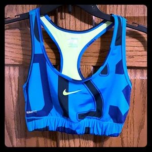 Nike Pro Fit Dry Medium Sports Bra